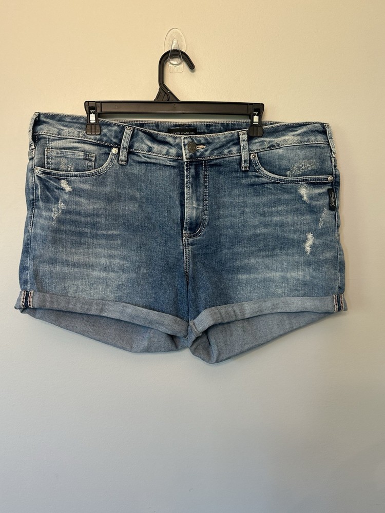 Silver Jeans Chino Cuffed Denim Shorts Size 16