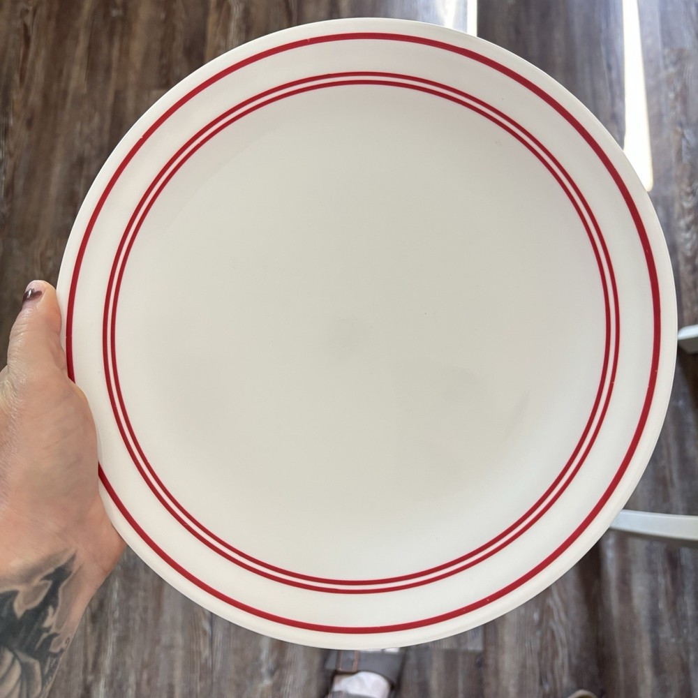 Lot Of 2 Corning Corelle Vitrelle Classic Cafe Red 10 1/4