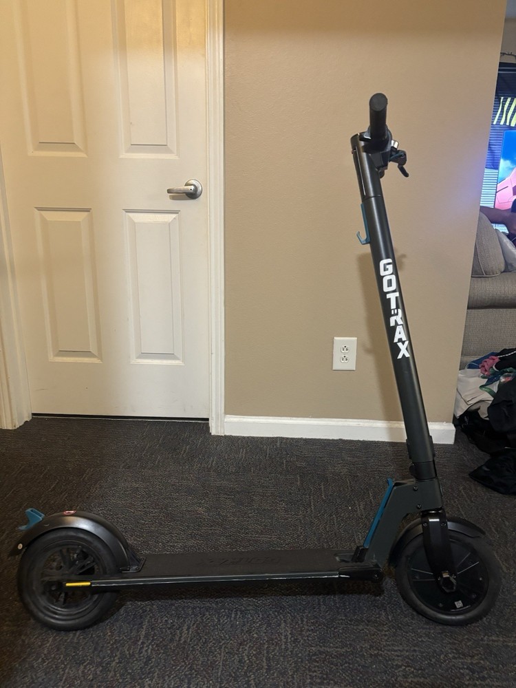 Gotrax Rival Adult Teen Electric Scooter 12 mile 15.5mph 250W - Black (Gotrax G3