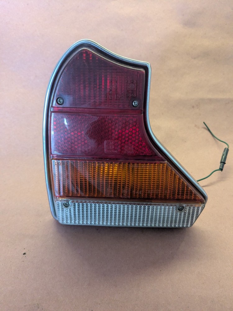1982-1987 Jaguar XJ6 Left Side Tail Light Oem
