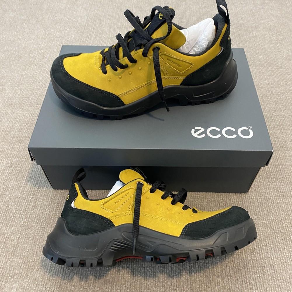 ECCO Offroad M Shoes Mens Size 8.5 Yellow Waterproof Trail Hiking Sneakers