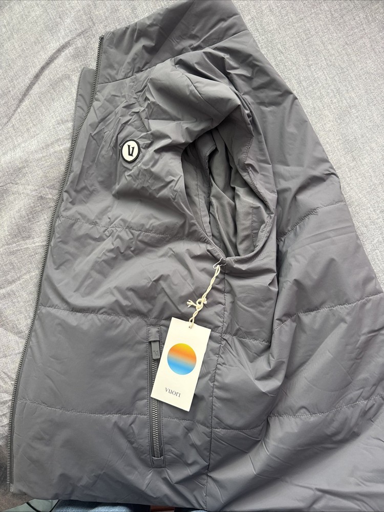 Vuori Men's Echo Insulated Vest 2.0, Moonlight, Small