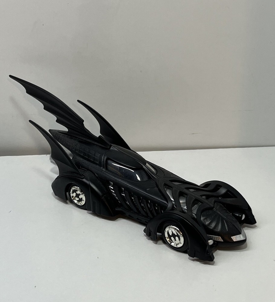 Batman Batmobile DC Comics 1:32 Black Diecast Car 99315 Jada Toys Pull Back Go