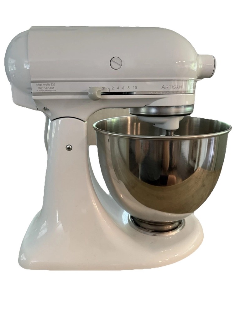 KitchenAid Artisan 5-Qt Stand Mixer in White KSM150PSWH