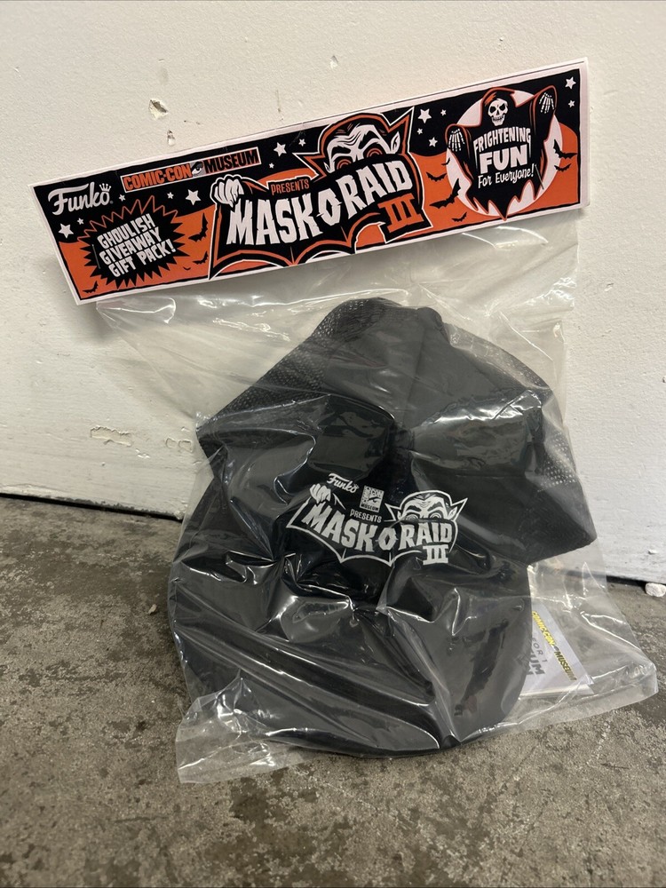 Funko Mask-o-Raid 3 2023 Hat and Pin Comic Con 1/500 LIMITED EDITION SDCC