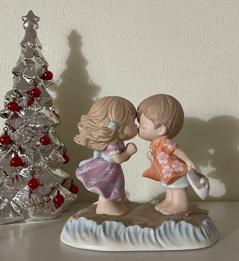 Precious Moments 2018 Our Love Is Deeper Than The Ocean Sculpture Statue Ceramic