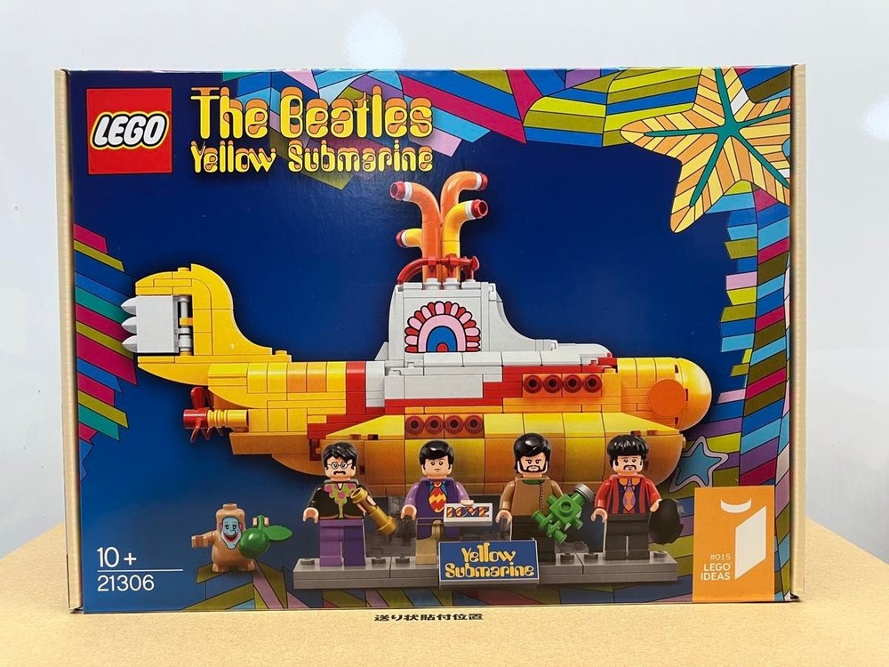 LEGO Ideas The Beatles Yellow Submarine 21306