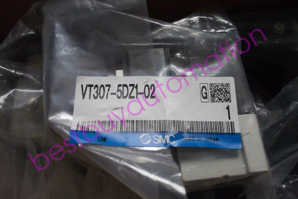 SMC VT307-5DZ1-02 1PC New Solenoid Valve VT3075DZ102 Expedited Shipping