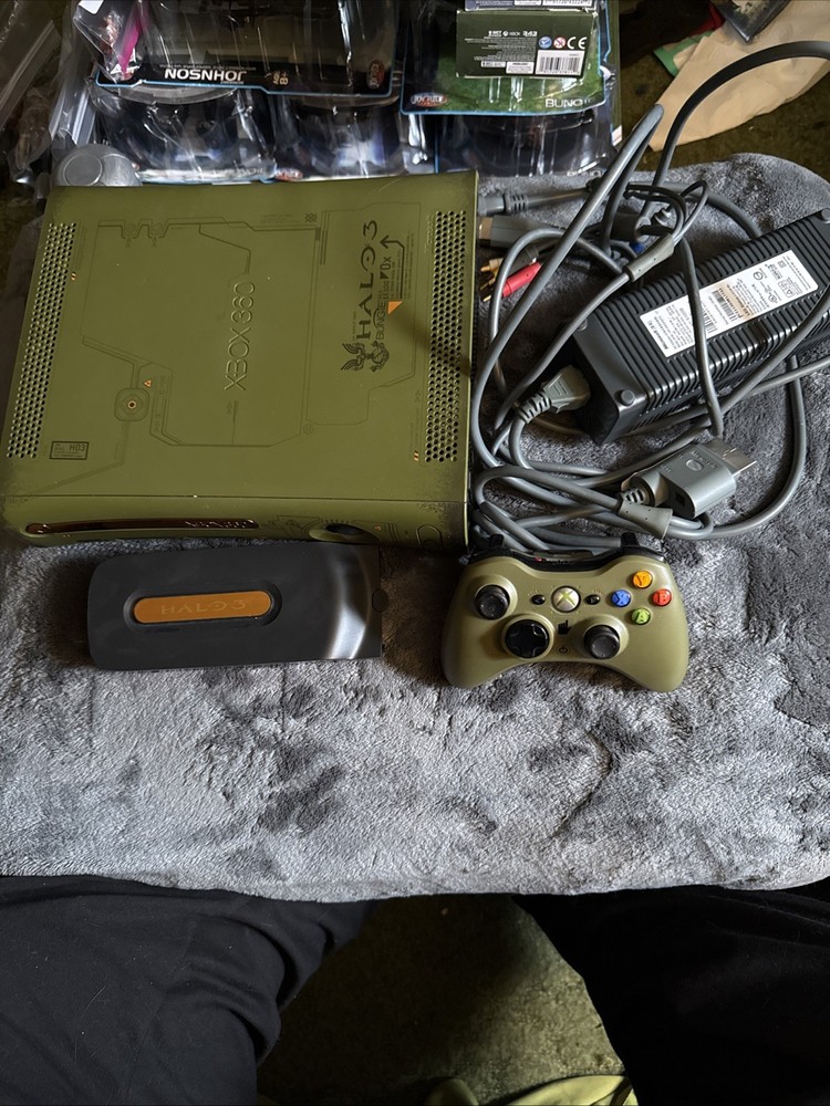 Microsoft Xbox 360 Halo 3 Edition Console And Other Halo Sealed Bundle