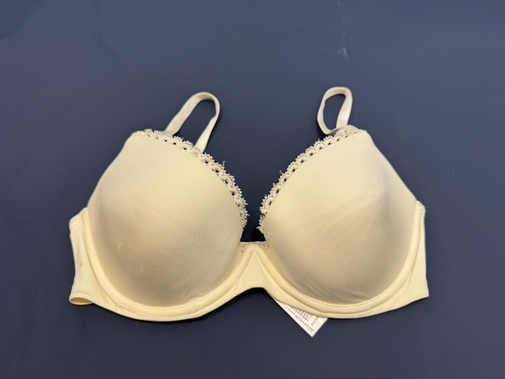 Calvin Klein Bra Underwired Padded Soft Touch Push Up Bra Size 30DD White