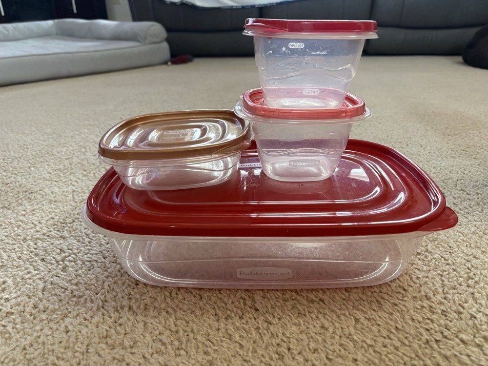 Rubbermaid Food Storage Containers Red 4-Piece Set with Lids Microwave Safe