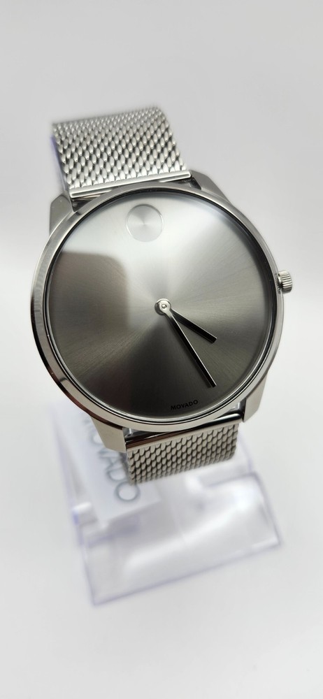 Movado BOLD Thin 42mm Stainless Steel Case, Stainless Steel Band, Men's Wristwatch (3600599)