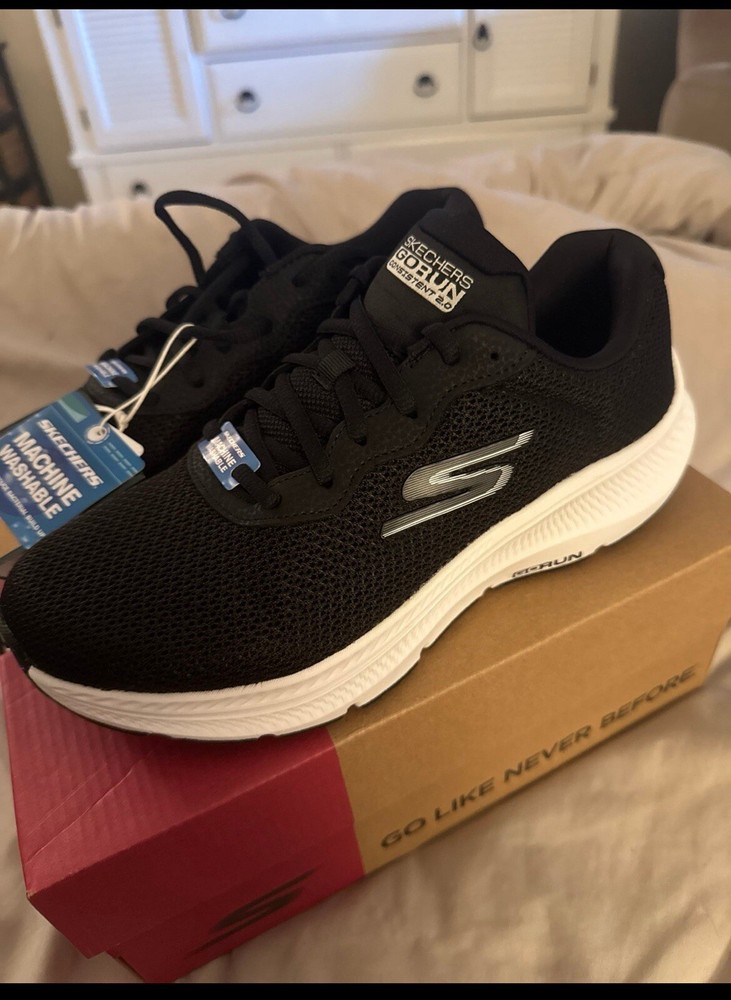 Sketchers Women’s Go Run Consistent 2.0 Sneakers