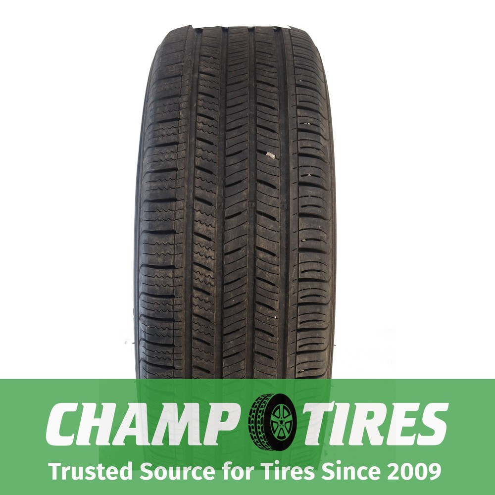 P225/60R17 Kumho Solus TA11 99 V Used 9/32nds