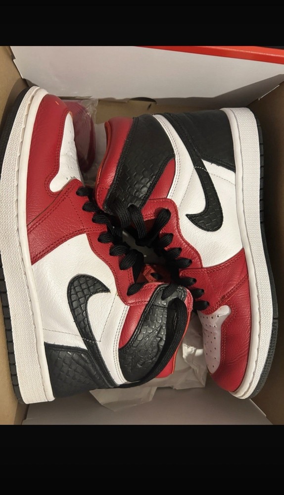 Jordan 1 High Retro Satin Snake Chicago Red Uk 5.5