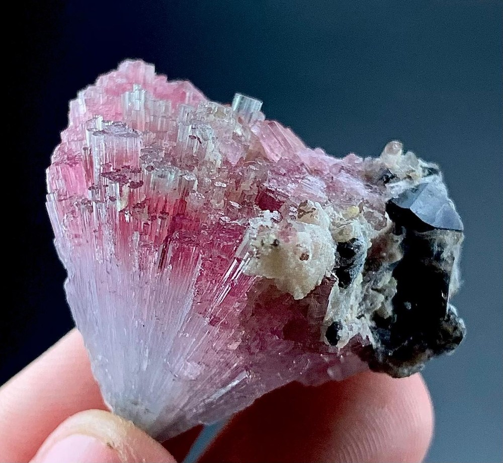 Bi Color Bunch Of Tourmaline Crystal Specimen From Afghanistan 146 Carat