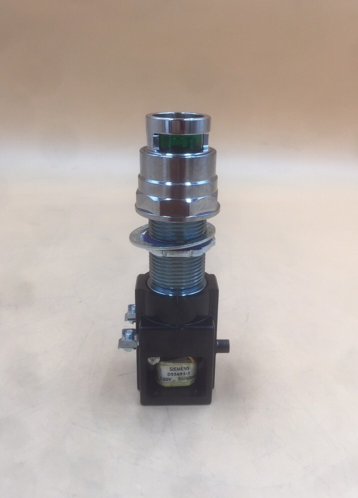 HOUSTON STOCK NEW SIEMENS 51PC5G3 PILOT LIGHT GREEN LENS 120V FREE 2 DAY AIR