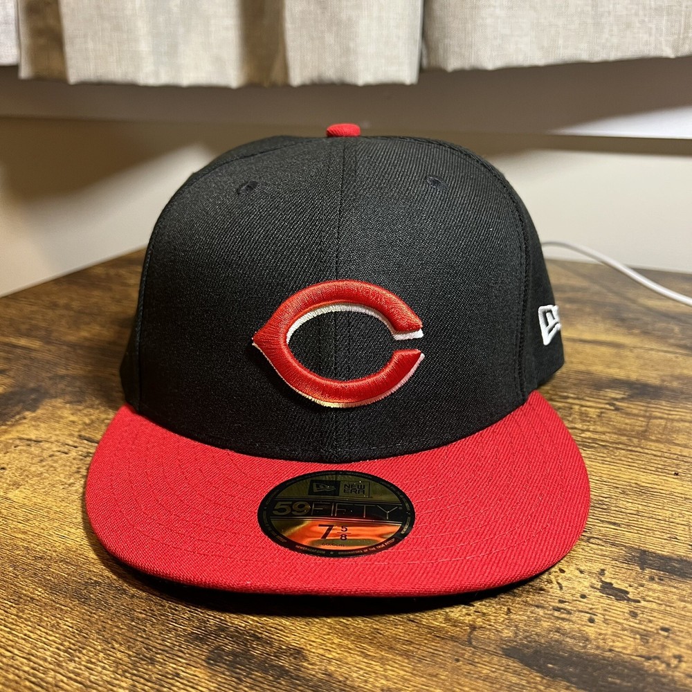 Cincinnati Reds New Era Authentic Collection On-Field 59FIFTY Road-Black 7 5/8