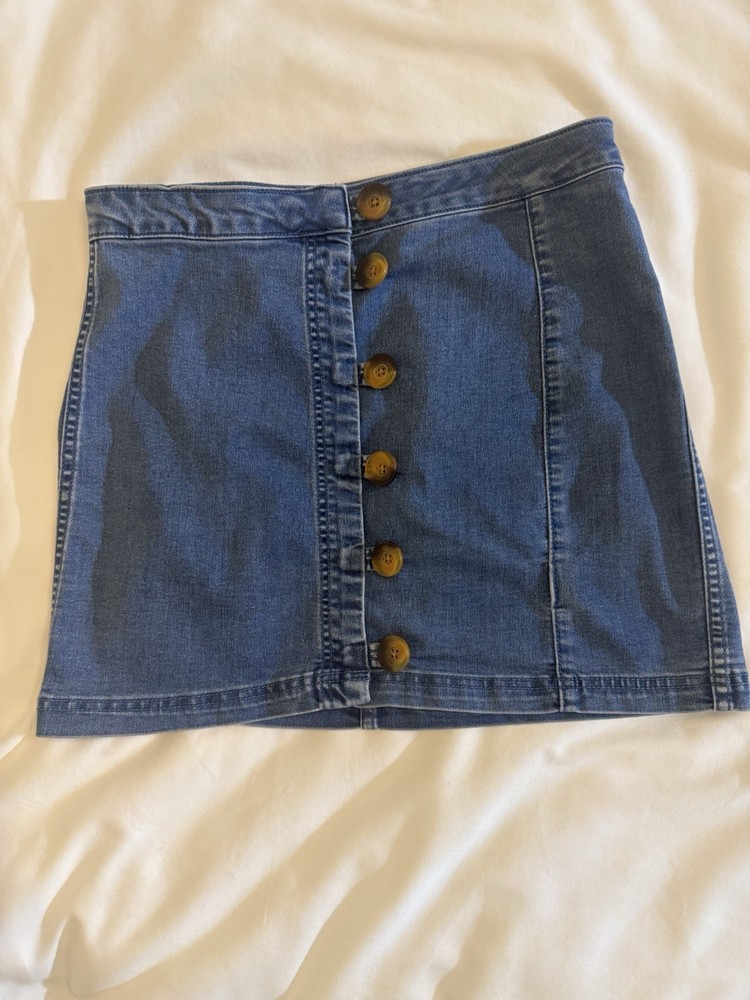 Free People Denim Skirt Size 4 Excellent Condition Clean