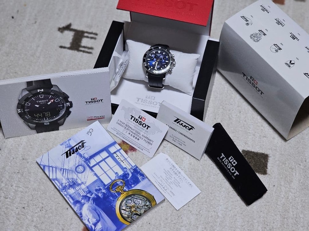 Tissot Seastar Blue Men's Rubber Strap Watch - T120.417A