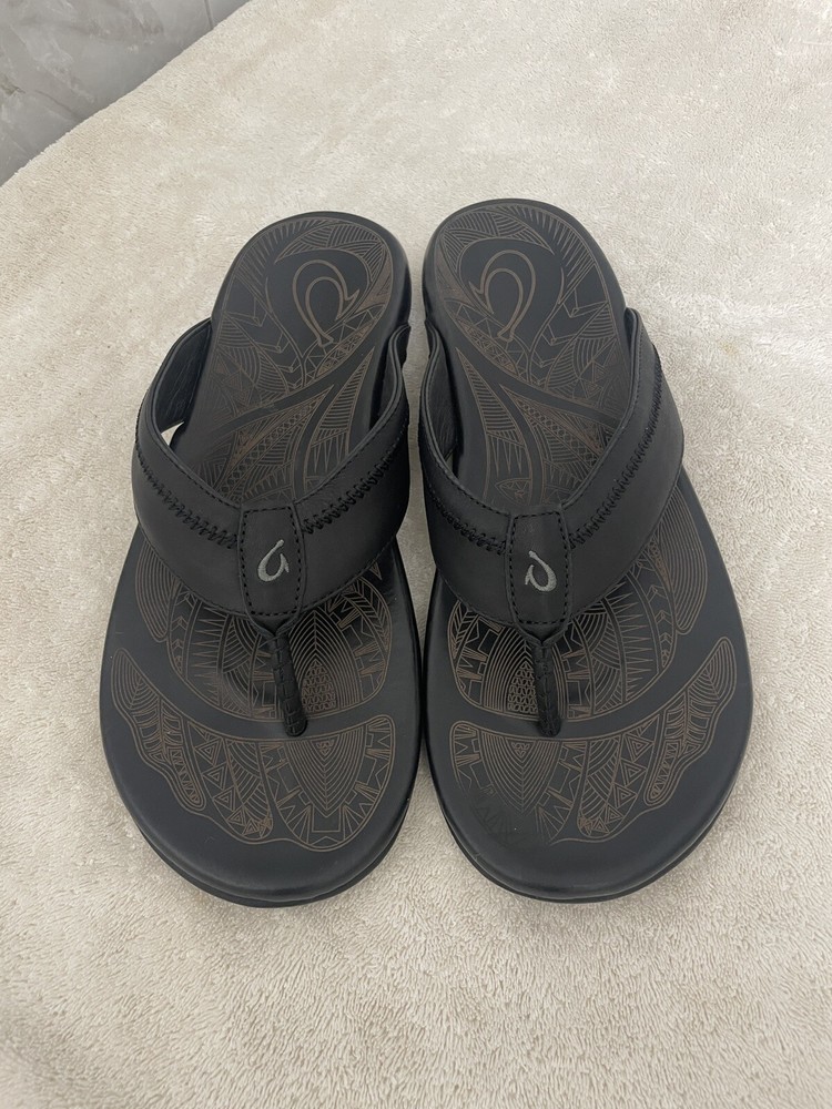 Olukai Men's Hiapo Comfort Flip Flops in Lava Rock Size 15