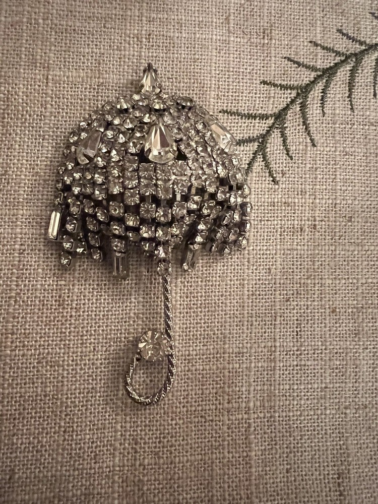 Vintage Crystal Umbrella Pin Brooch, Unsigned Midcentury Jewelry