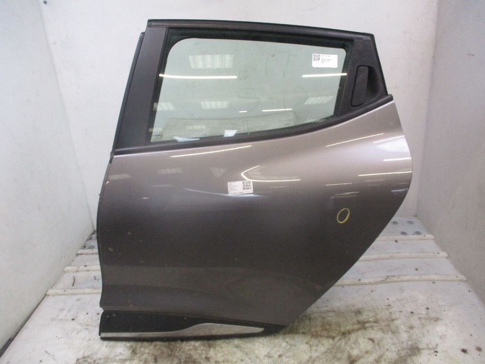 Renault Clio IV Left Rear Door 821016892R