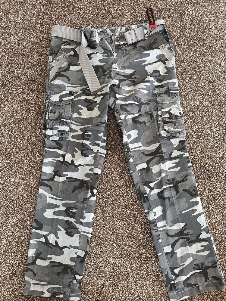 Men's Camo Pants Size 34 with Belt - Perfect Condition