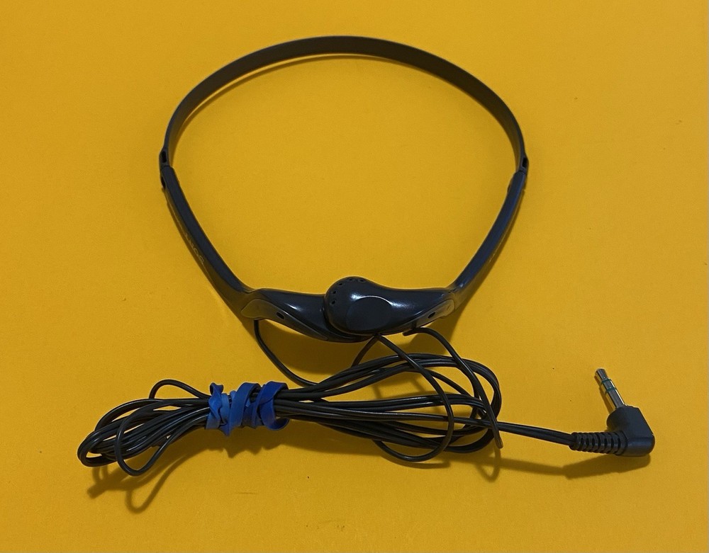 Sony MDR-W08 Lightweight Stereo Headphones Fully Tested and Working
