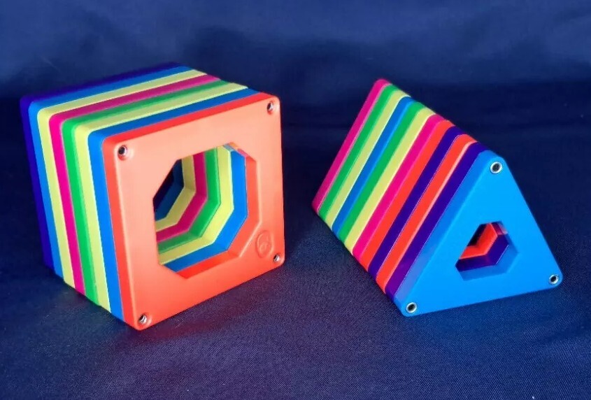 Lot Of 20 Piece Building Magnetic Tiles Toys 8 Square And 12 Triangle