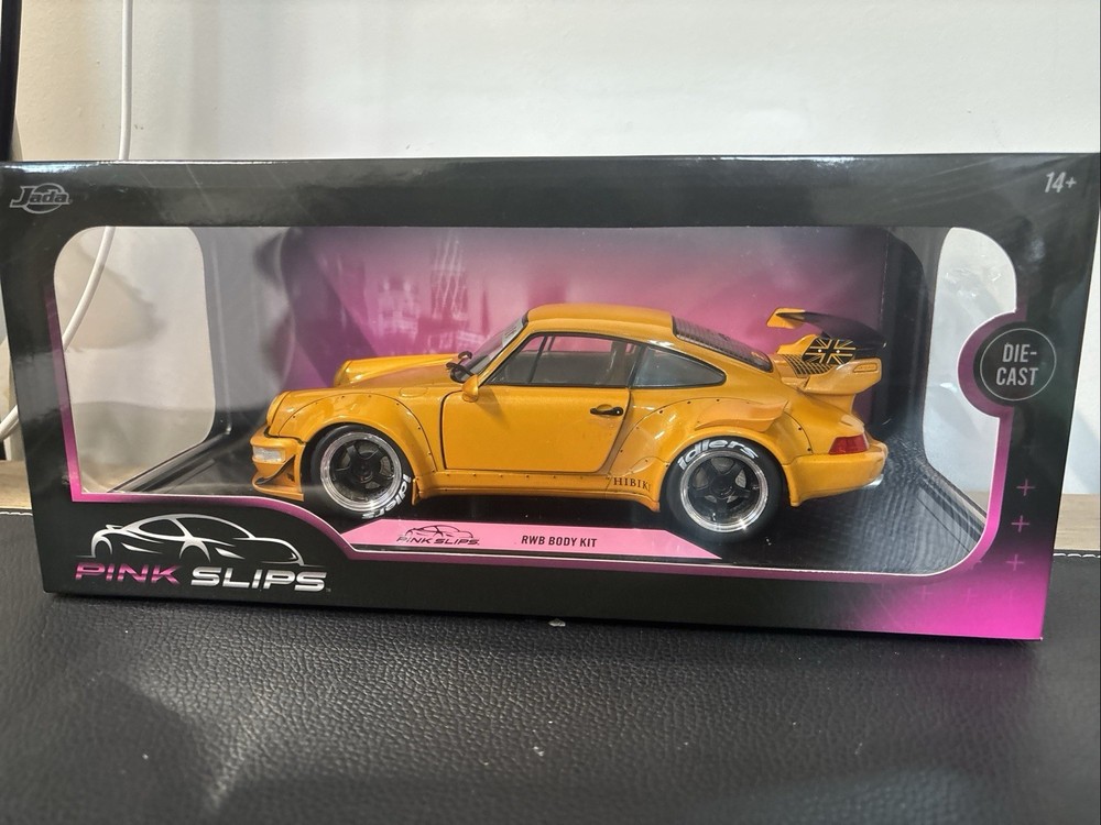 Jada Pink Slips Porsche 911 964 RWB Hibiki Scale 1:18