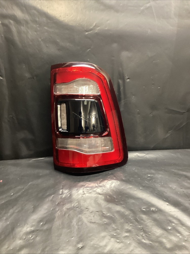 2019 - 2024 DODGE RAM 1500 TAIL LIGHT LED 68262532AH RH RIGHT OEM
