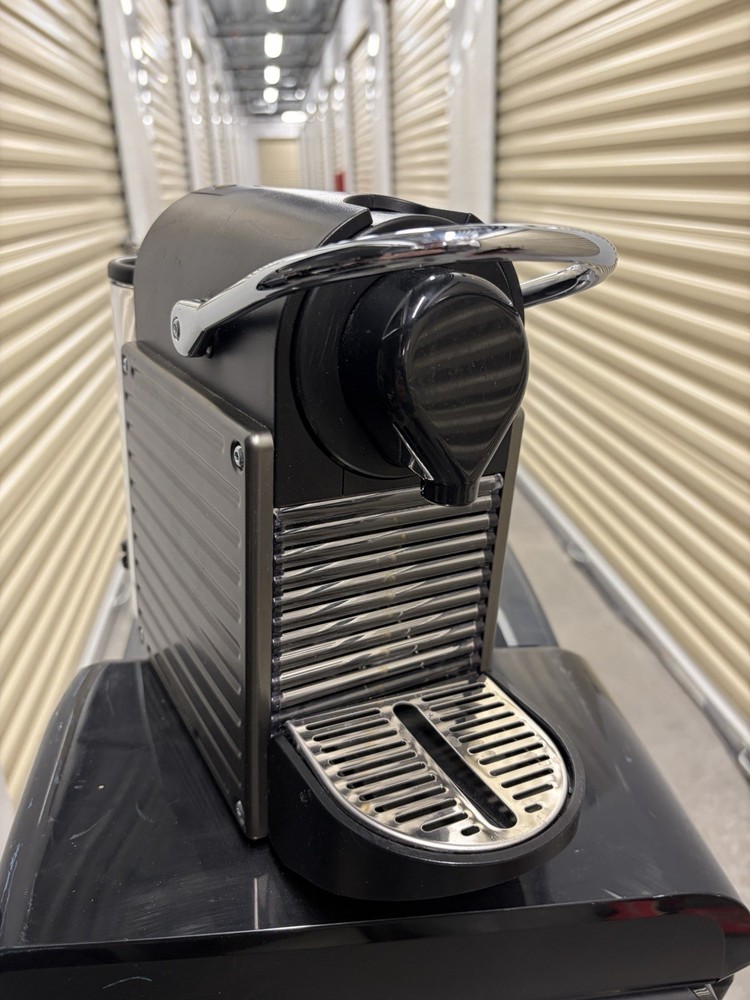 Nespresso Breville Pixie Coffee Espresso Maker C60 Machine Titan BEC430TTN