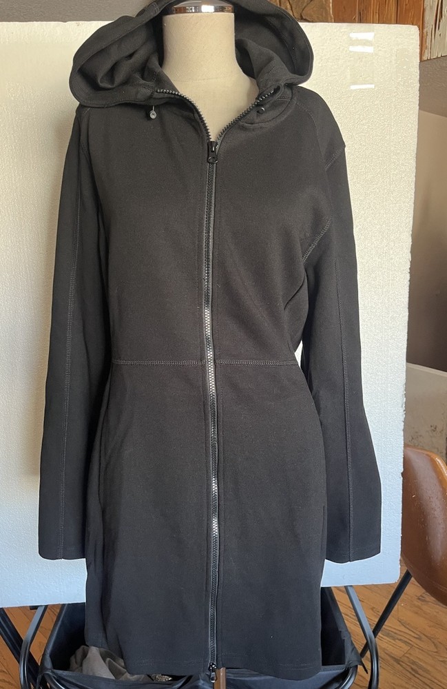 Fila Sport Black Jacket Women’s Size Large Long Zipper Front Jacket 4 Pockets