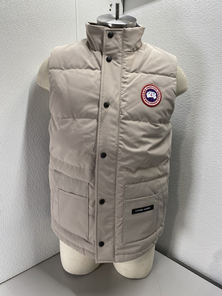 Canada Goose Mens Freestyle Crew Vest Layering Piece Size M Limestone