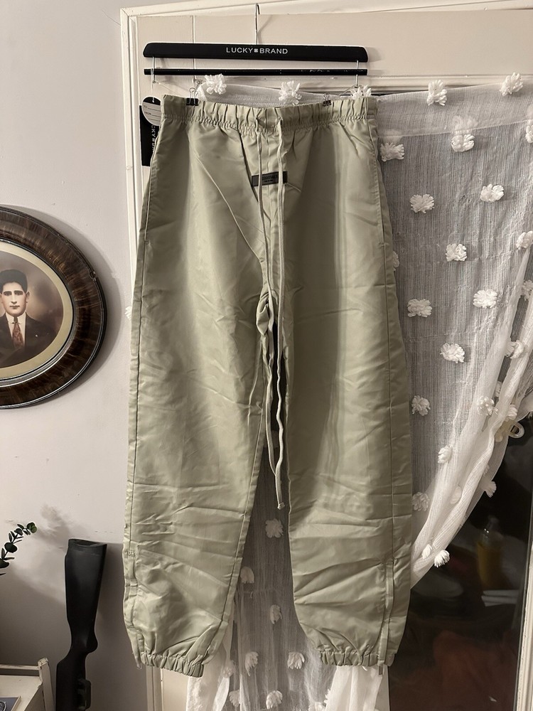 Fear Of God Essentials Seafoam Sweatpants Size L Relaxed Fit
