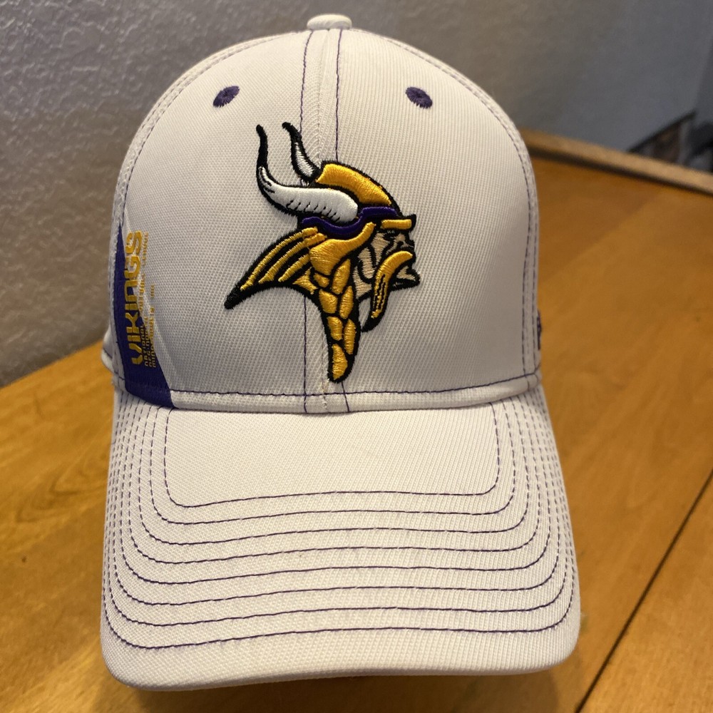Minnesota Vikings Fitted Hat S/M White NFL On Field Equipment Reebok Mens