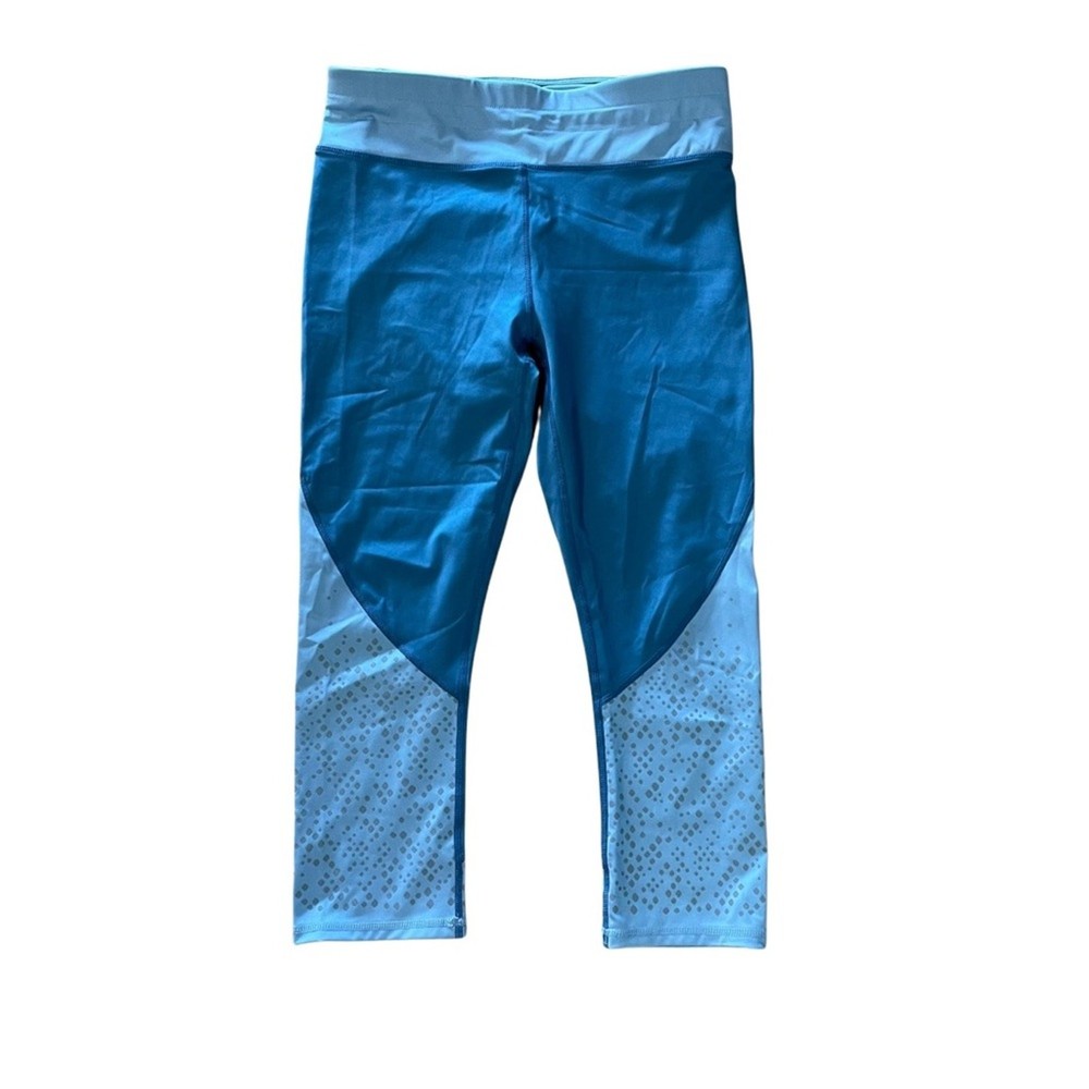 Fabletics Midrise Light Blue Color Block Cropped Leggings in Medium Size