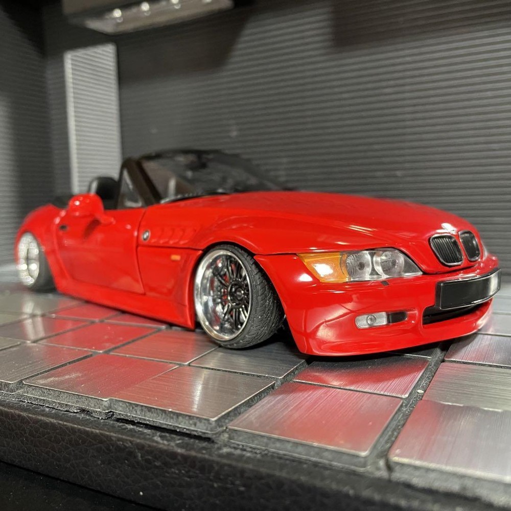 UT model 1/18 BMW Z3 roadster custom specification #c8313e