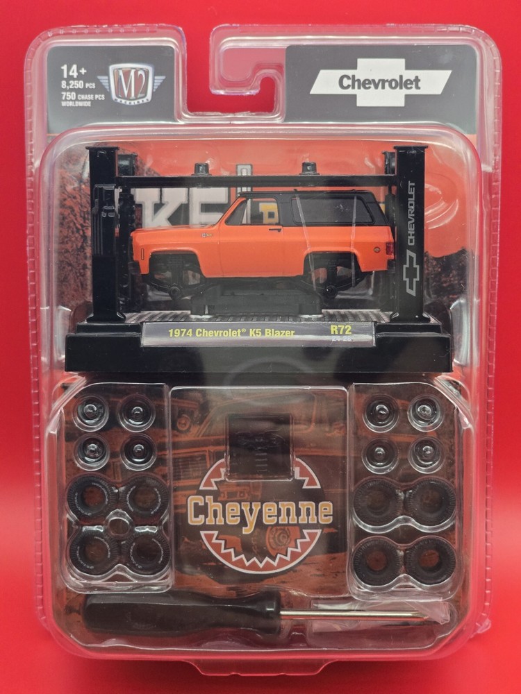 M2 Machines 2024 Model Kit 1974 CHEVROLET K5 BLAZER CHEYENNE R72