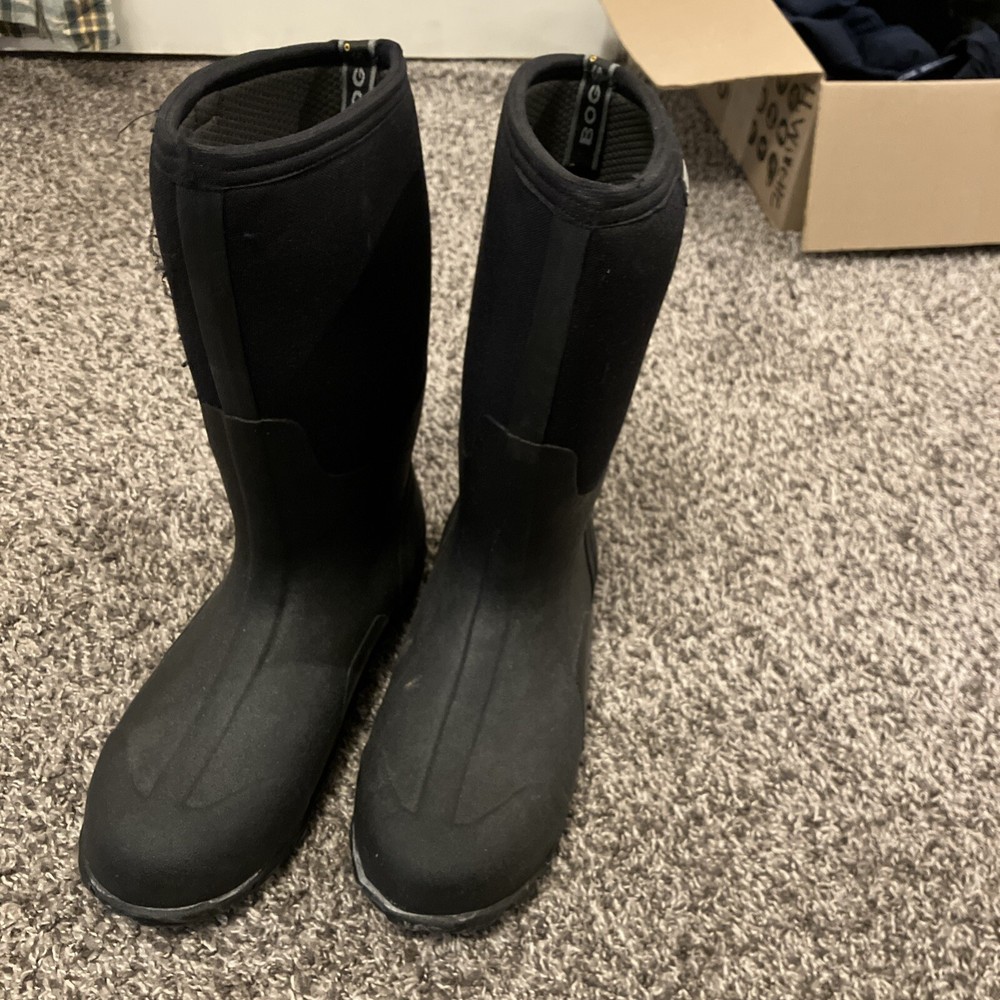 Men’s Classic High Bogs Waterproof Size 11 -40 F/C Rated Boots