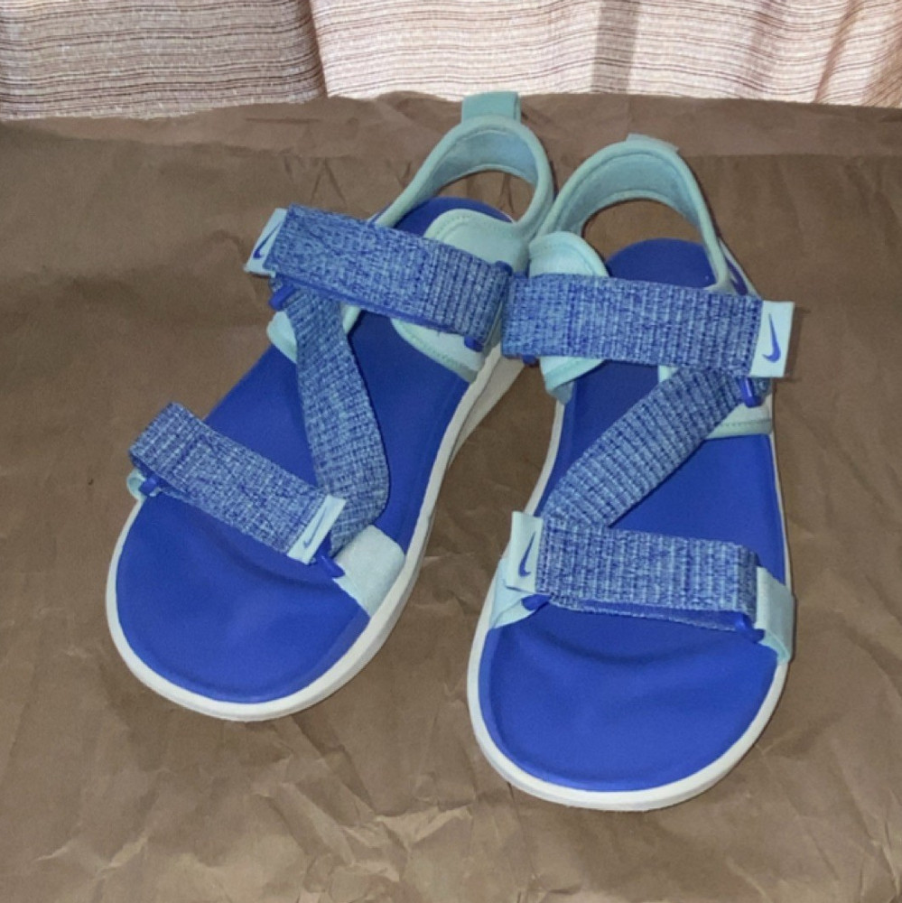 Nike Women’s  Sport Sandals Blue Light Green US 9 Adjustable Strap