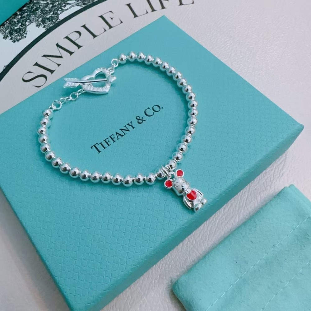 Tiffany & Co Women's Elegant Sterling Silver Pendant Bracelet