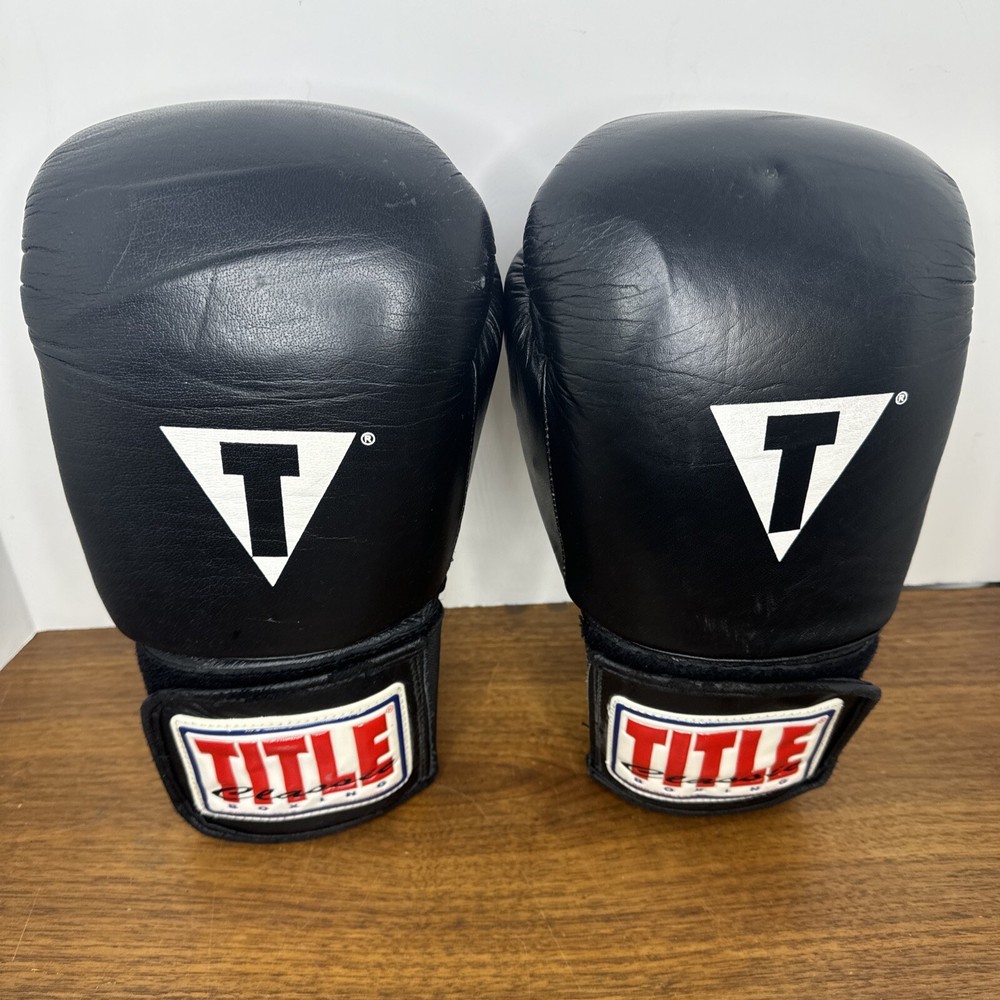 Title Boxing Pro Style Genuine Leather Classic Gloves 16 Oz Black