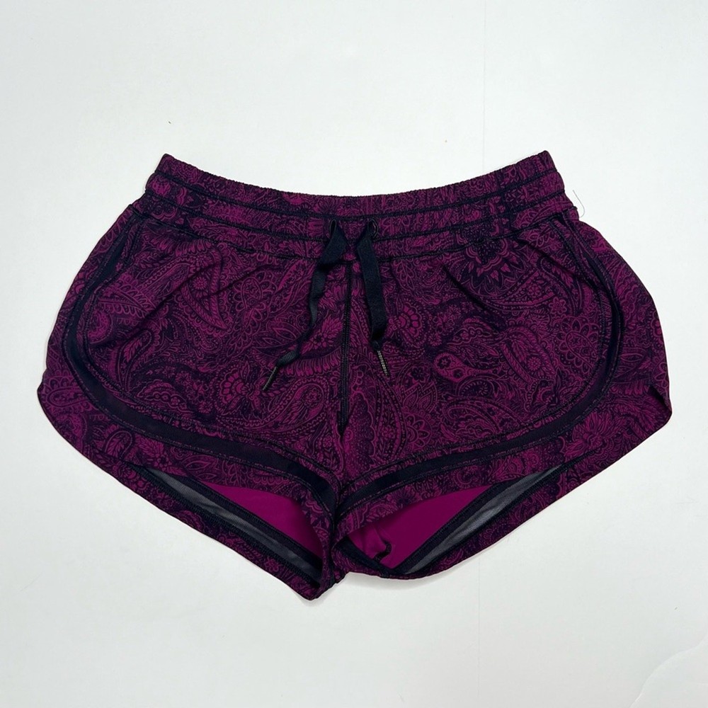 Lululemon Make A Move Shorts in Purple Paisley Size 6