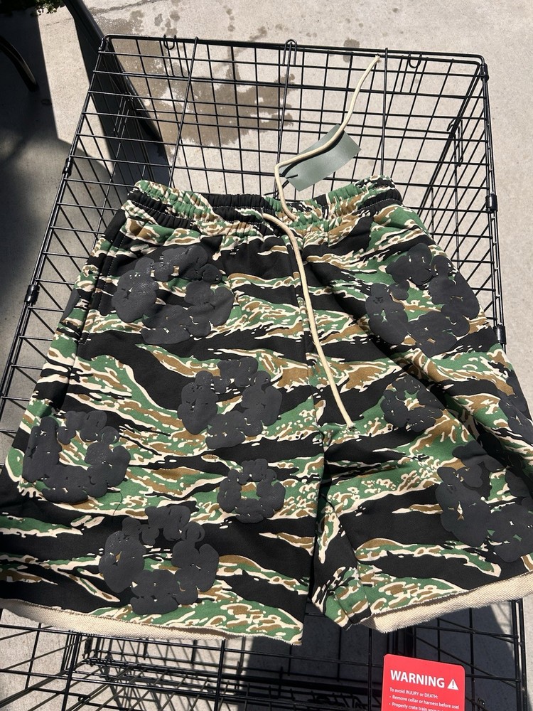 Denim Tears The Cotton Wreath Shorts Black Size Medium Grey