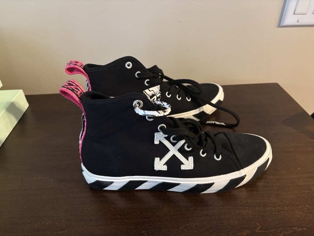 Off White Vulcanized High Top Sneaker Black, Size 44