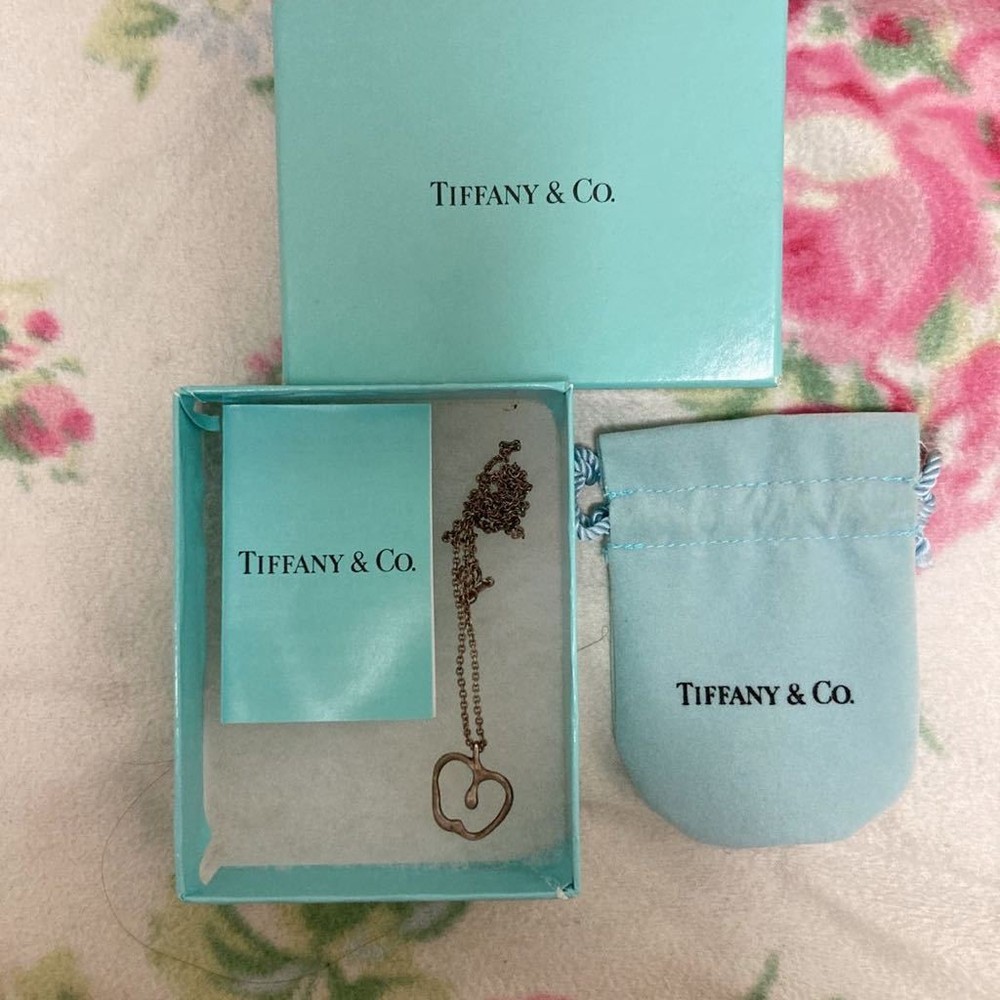 TIFFANY apple pendant with original box professionally cleaned