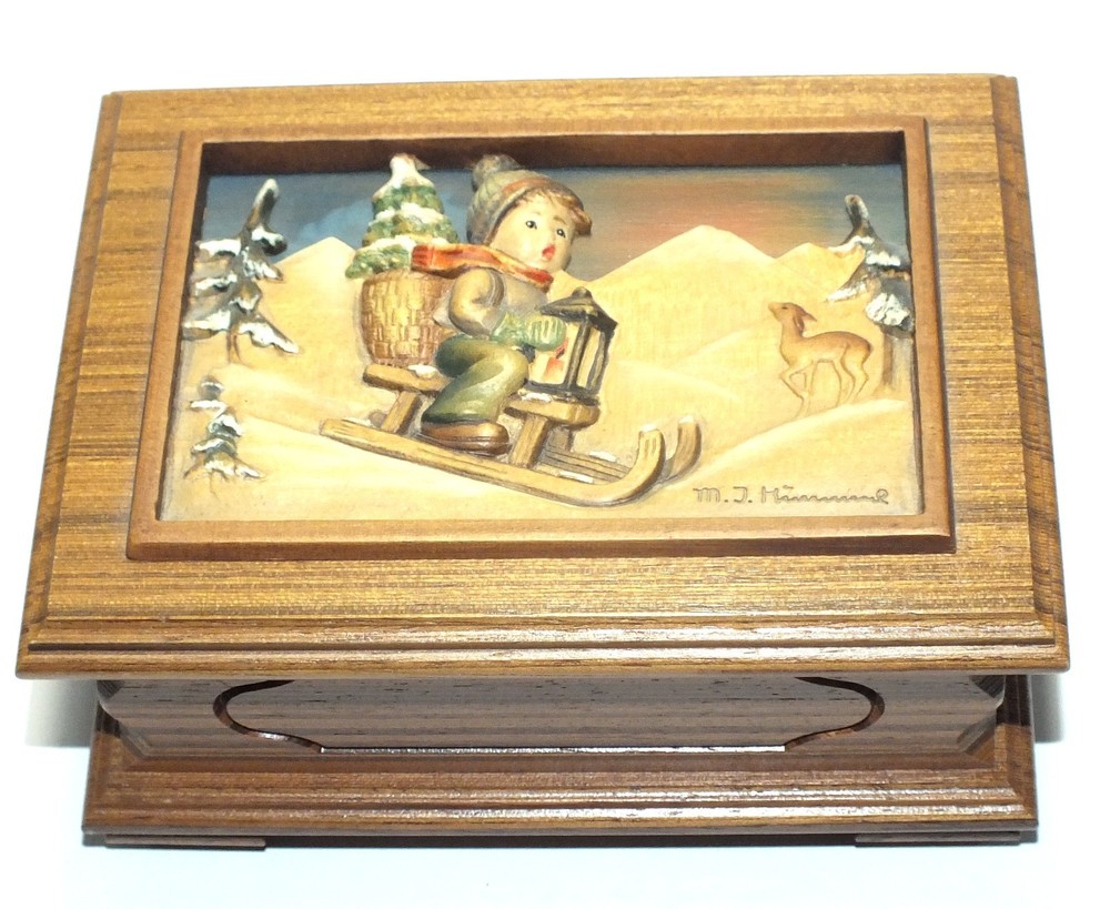 VTG Goebel Music Box Ride Into Christmas First Edition The Four Seasons Hummel