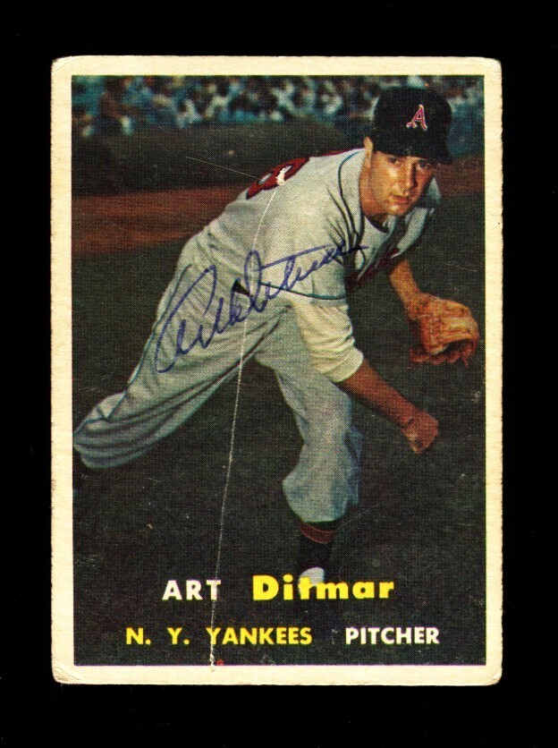 1957 TOPPS ART DITMAR #132 YANKEES SIGNED AUTOGRAPH